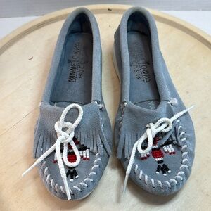 Minnetonka Denim Blue Suede Thunderbird Moccasins Size 5